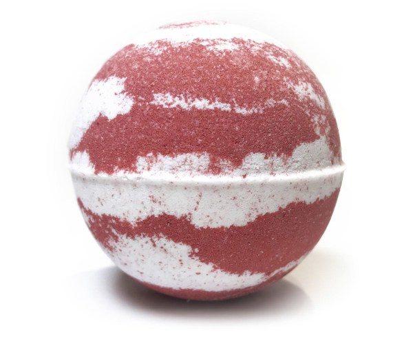 Nikki Stikki Botanicals – CBD Bath Bomb – Christmas Spirit Bomb (red/green) – 300mg CBD | HighGradeAid Canada